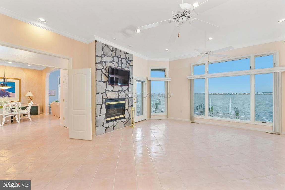 HERON HARBOUR - Residential