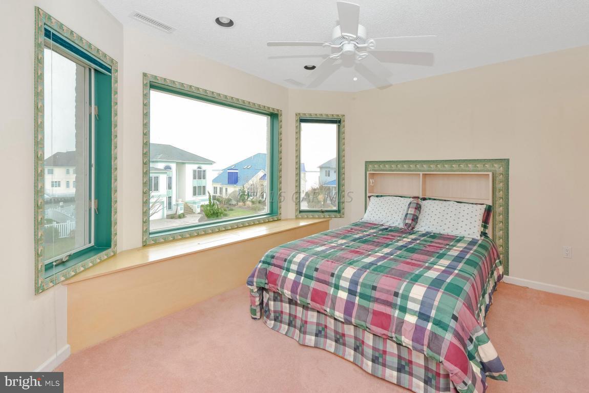 HERON HARBOUR - Residential