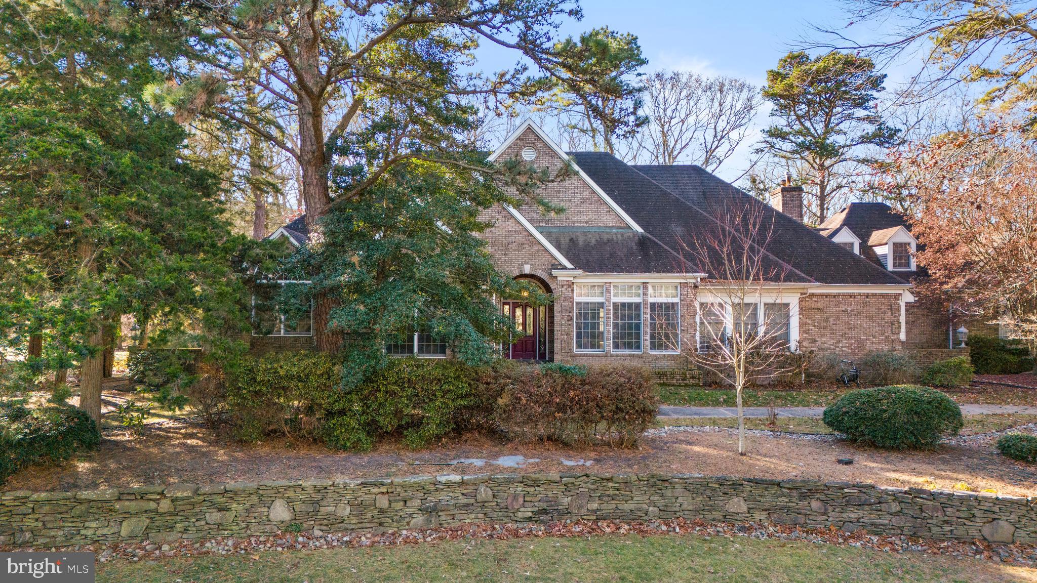 632 E LOST PINE WWAY ROAD