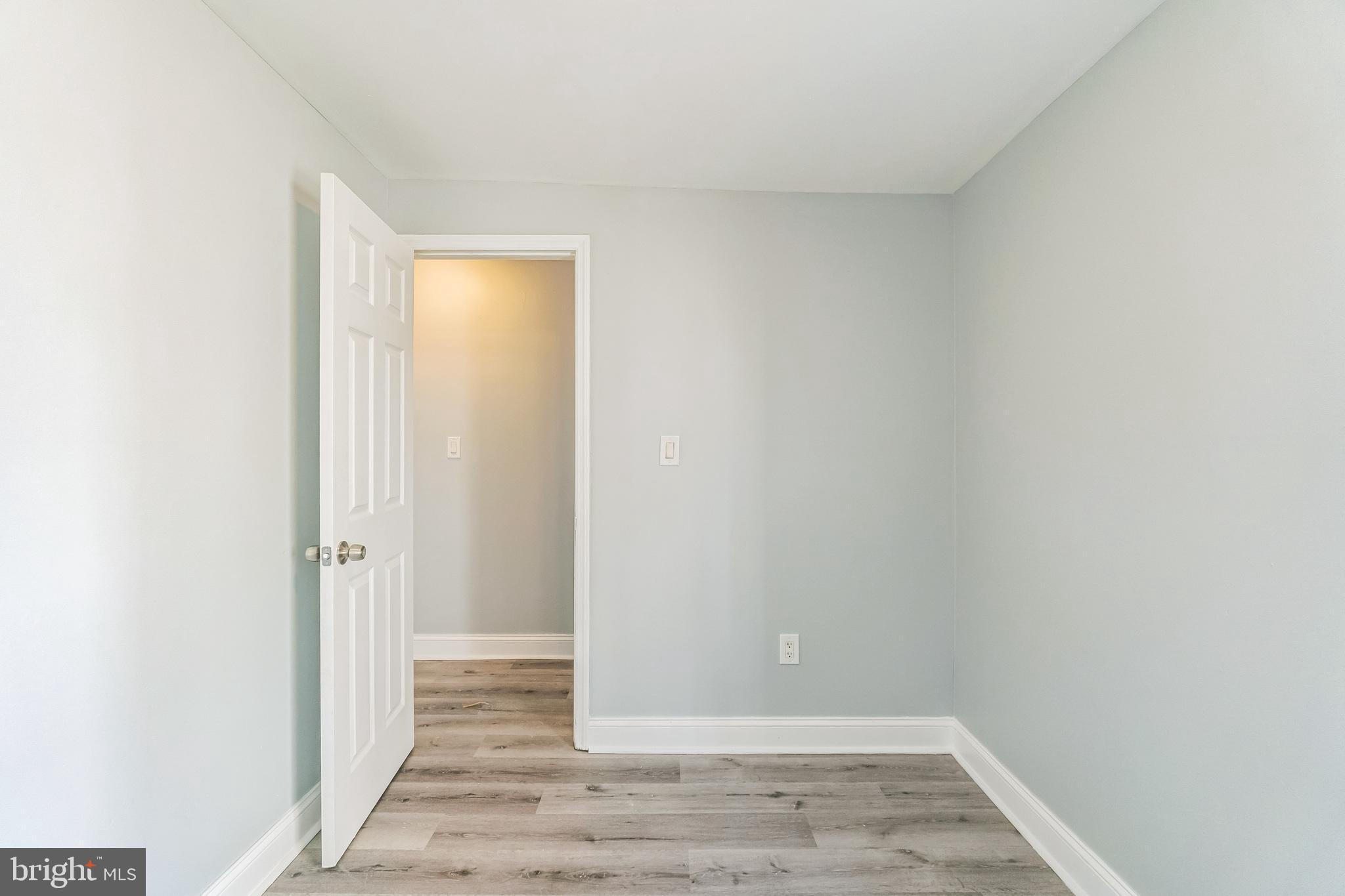 MANTUA - Residential