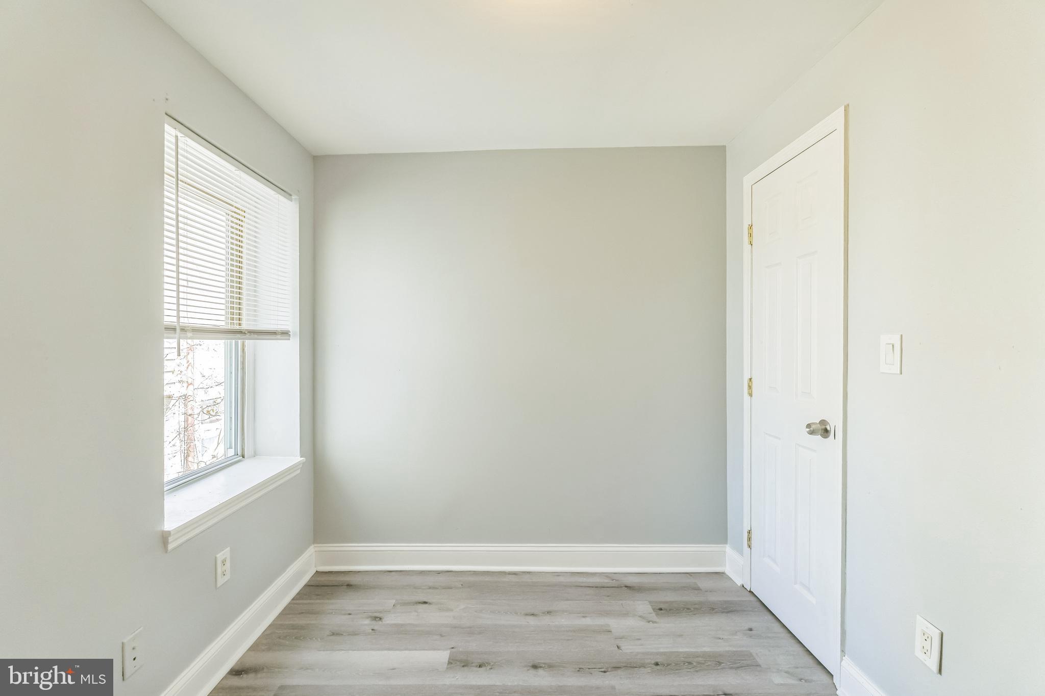 MANTUA - Residential