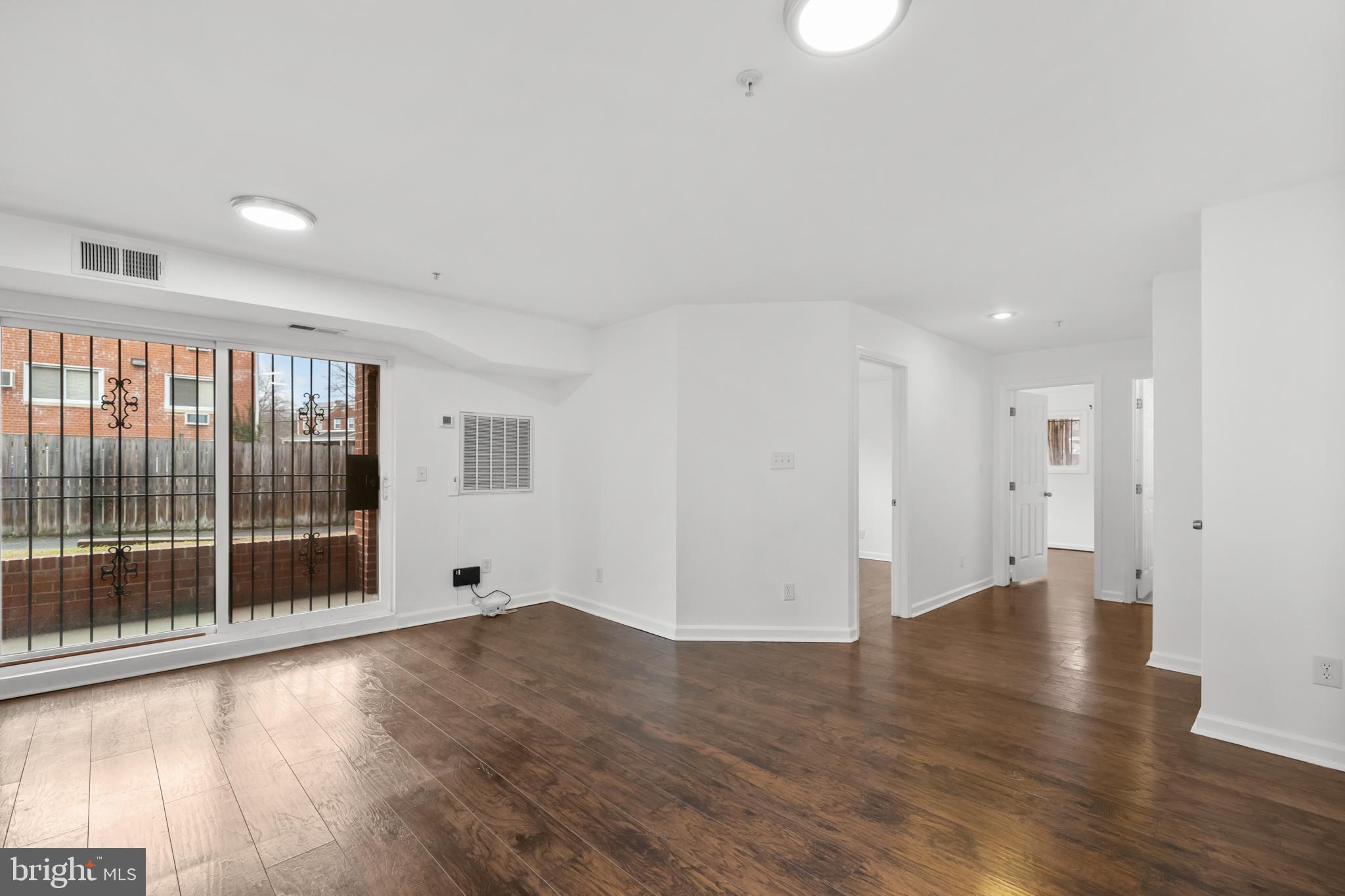 1386 BRYANT STREET NE 103