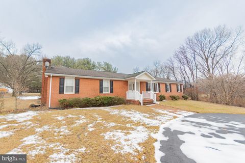 42 WIEST LANE GERRARDSTOWN WV 25420