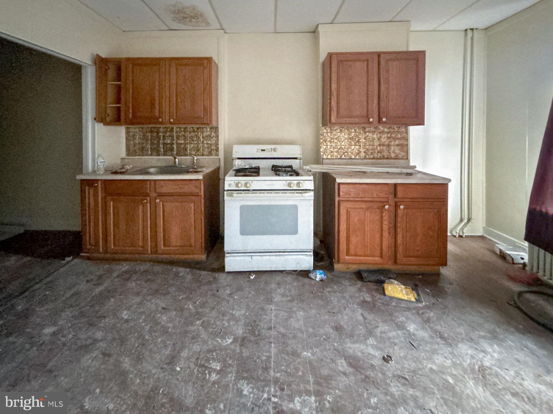 820 N STREEPER STREET