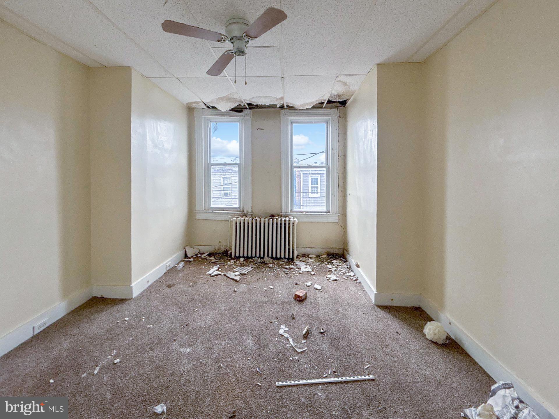 BROADWAY EAST - Residential