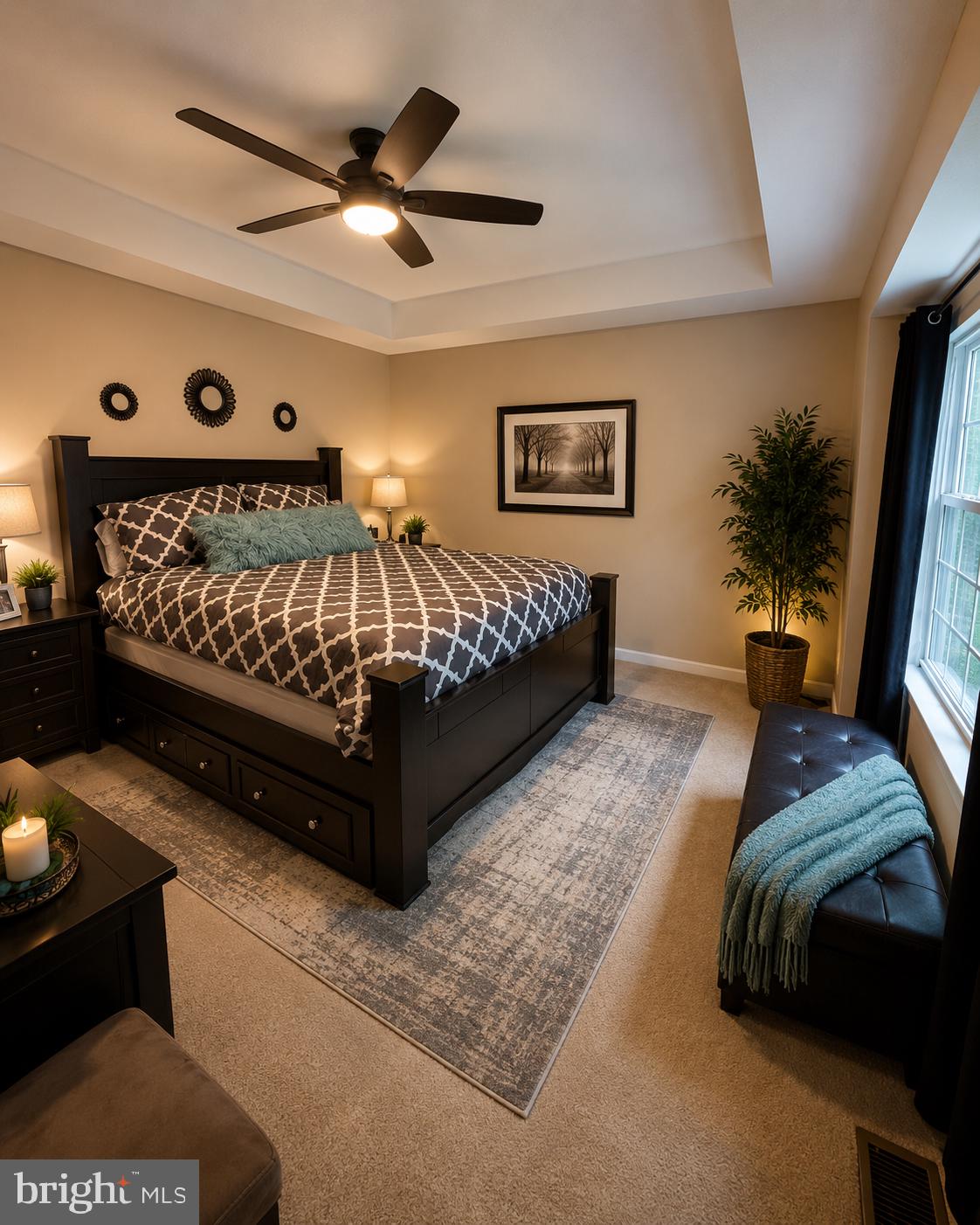 CONSTANT FRIENDSHIP - Residential