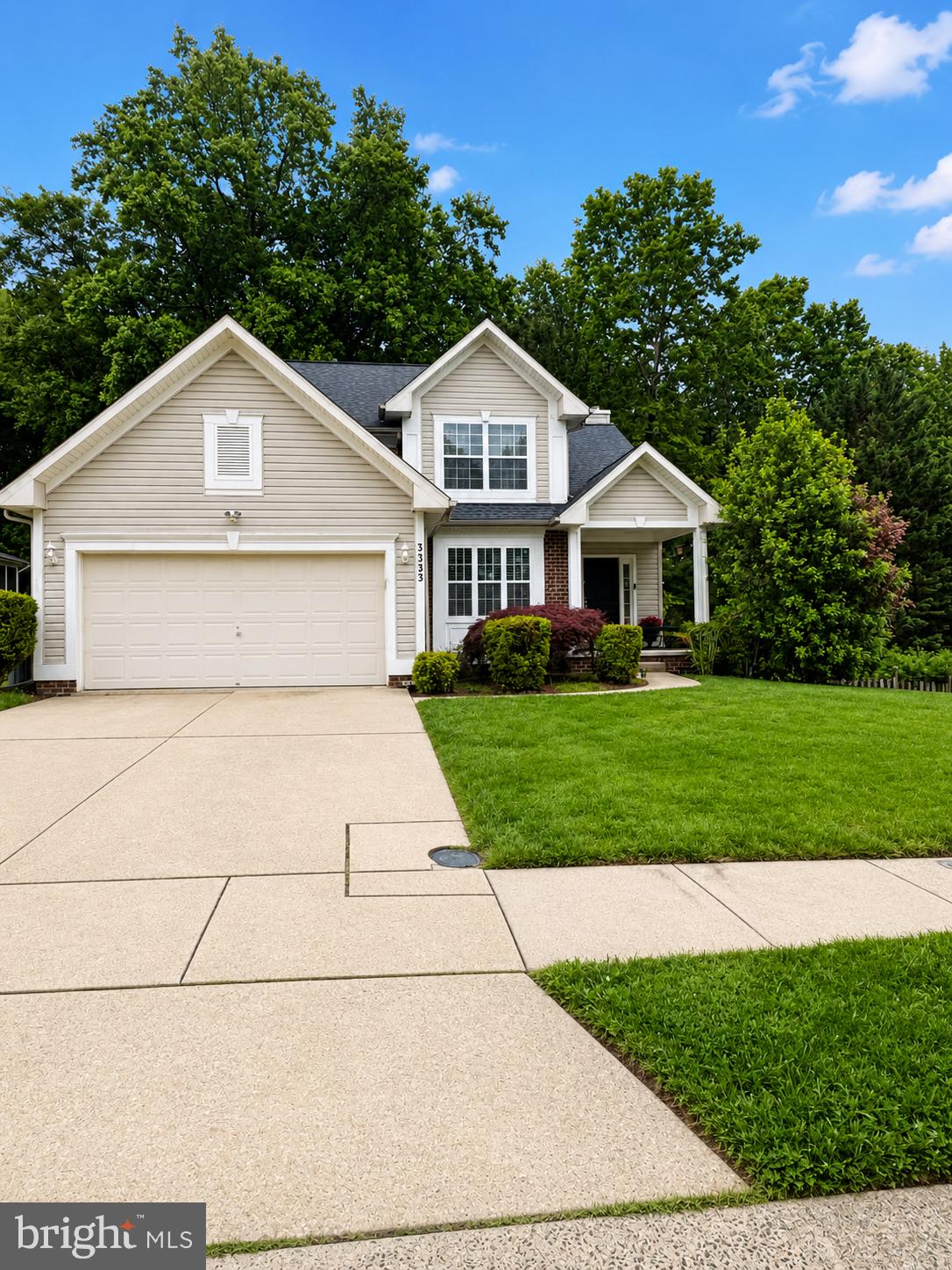 CONSTANT FRIENDSHIP - Residential