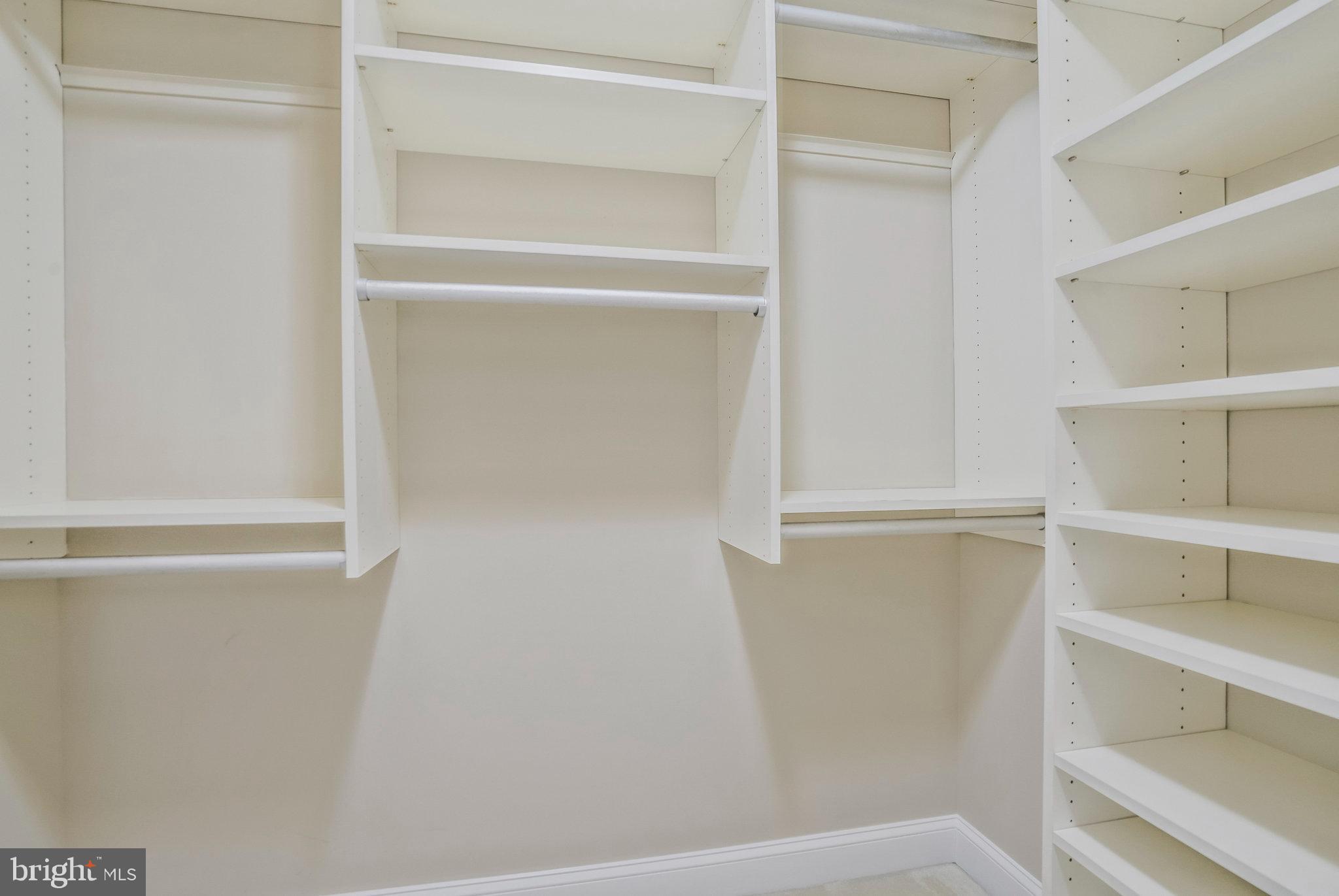 KINGSTOWNE - Residential