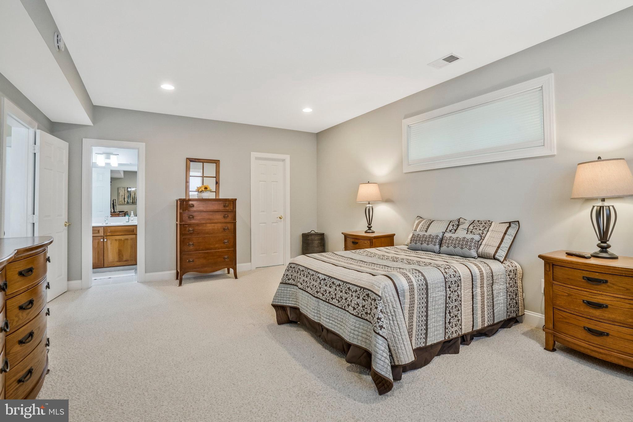 KINGSTOWNE - Residential