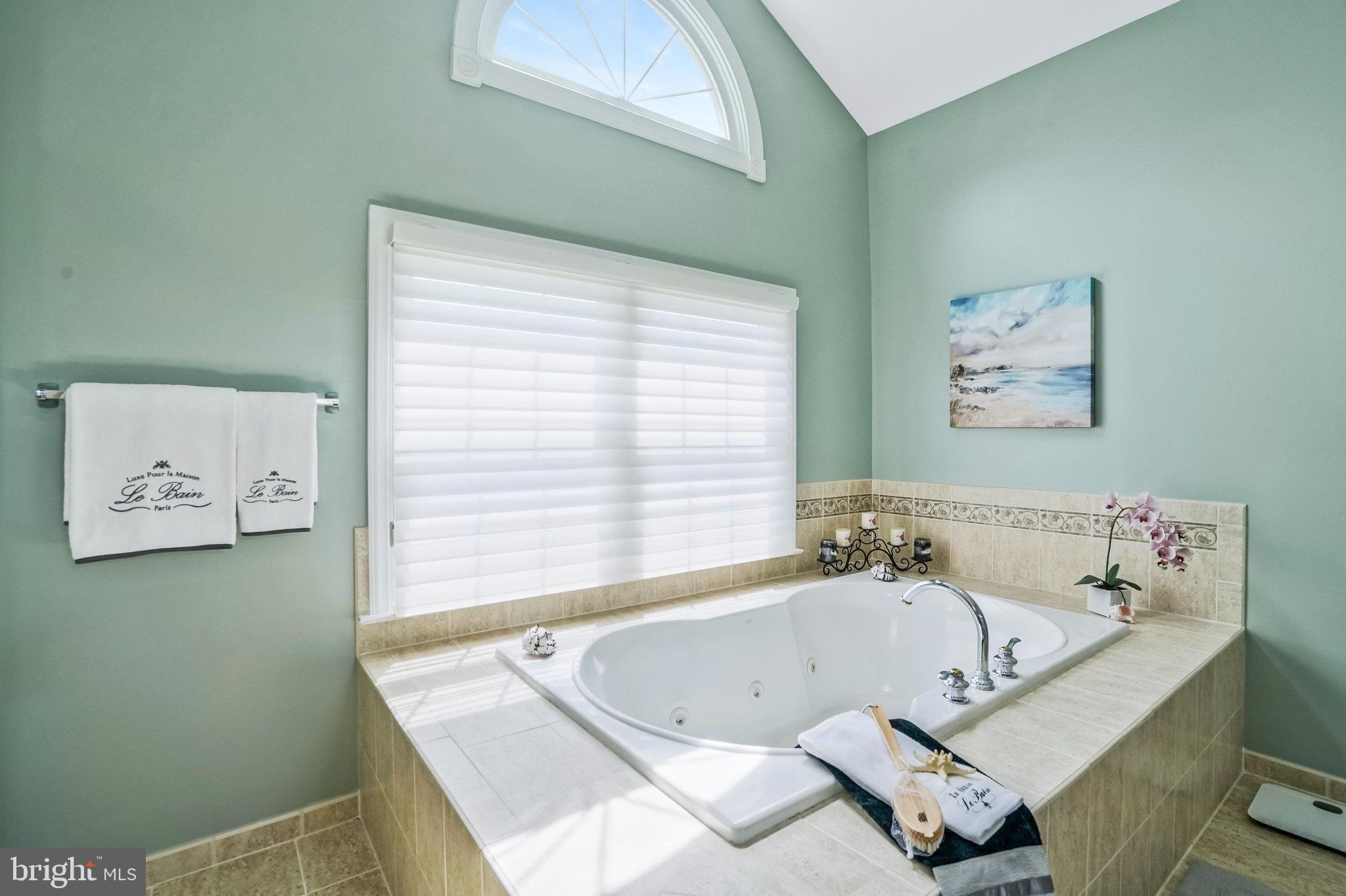 KINGSTOWNE - Residential