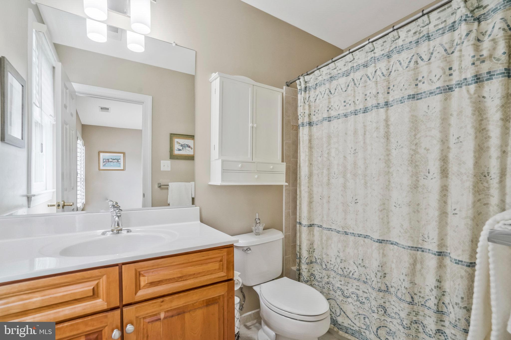 KINGSTOWNE - Residential