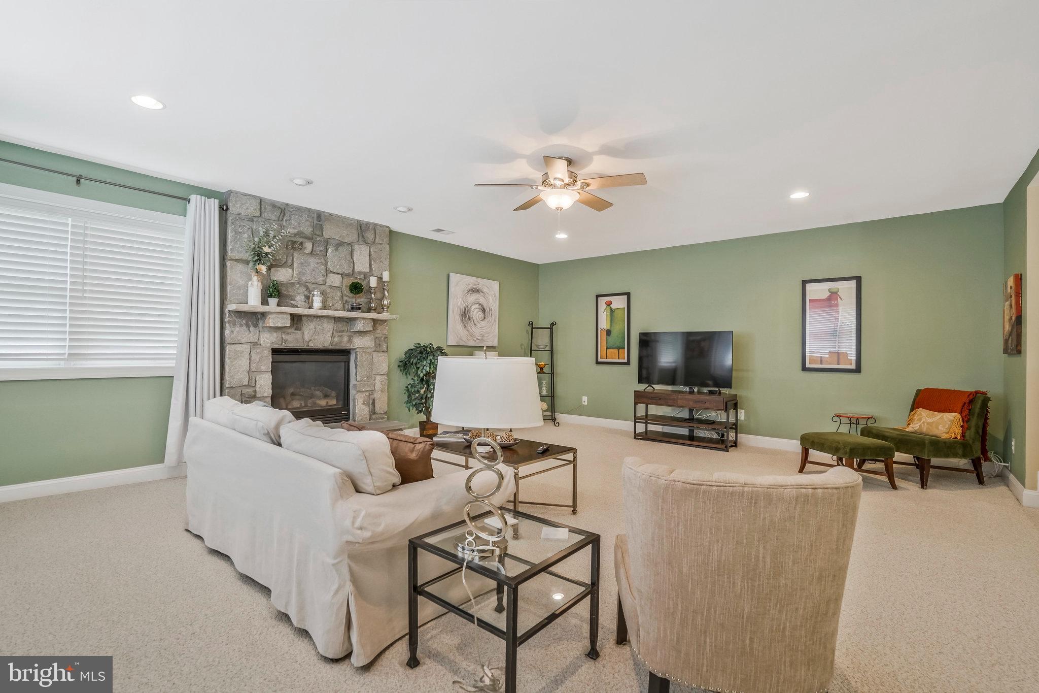 KINGSTOWNE - Residential