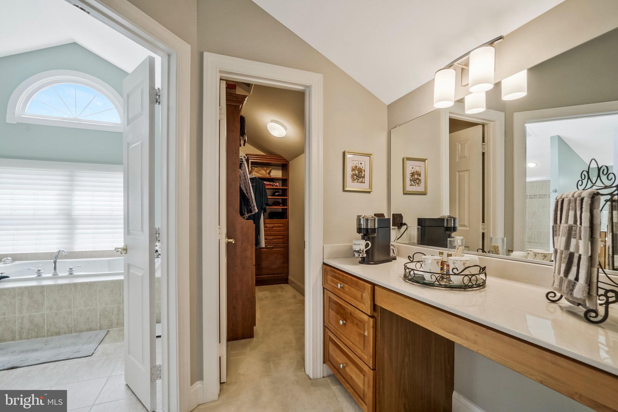 KINGSTOWNE - Residential