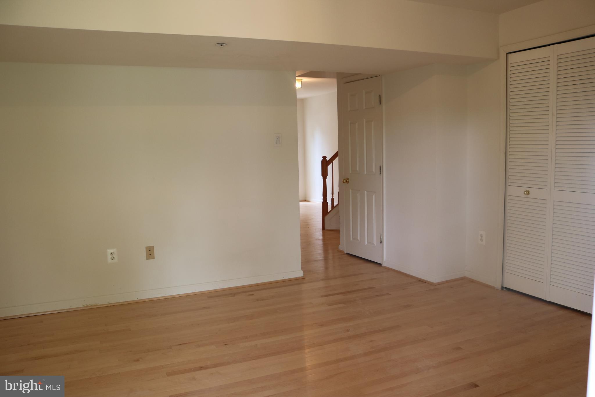 SHADY OAKS - Residential Lease