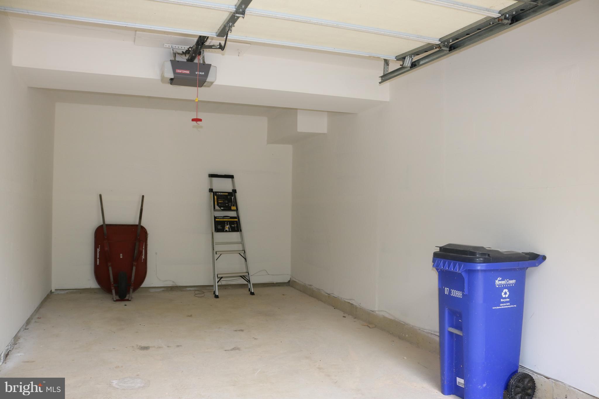 SHADY OAKS - Residential Lease