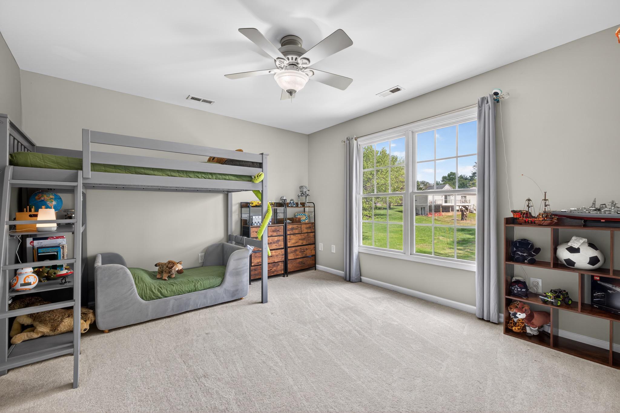 PINE GROVE - Residential