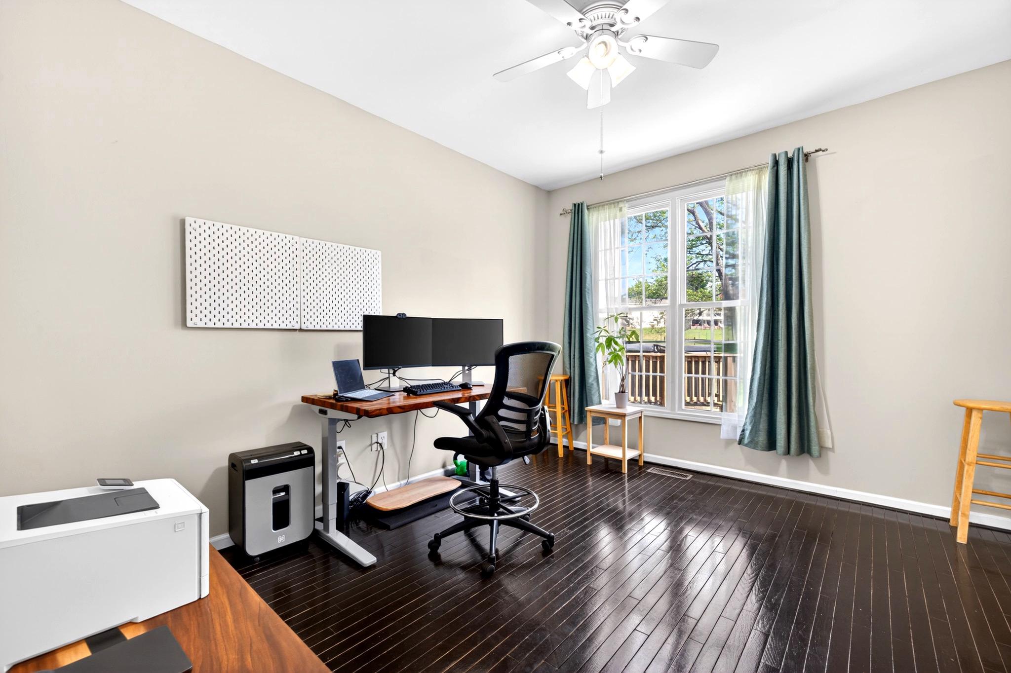 PINE GROVE - Residential