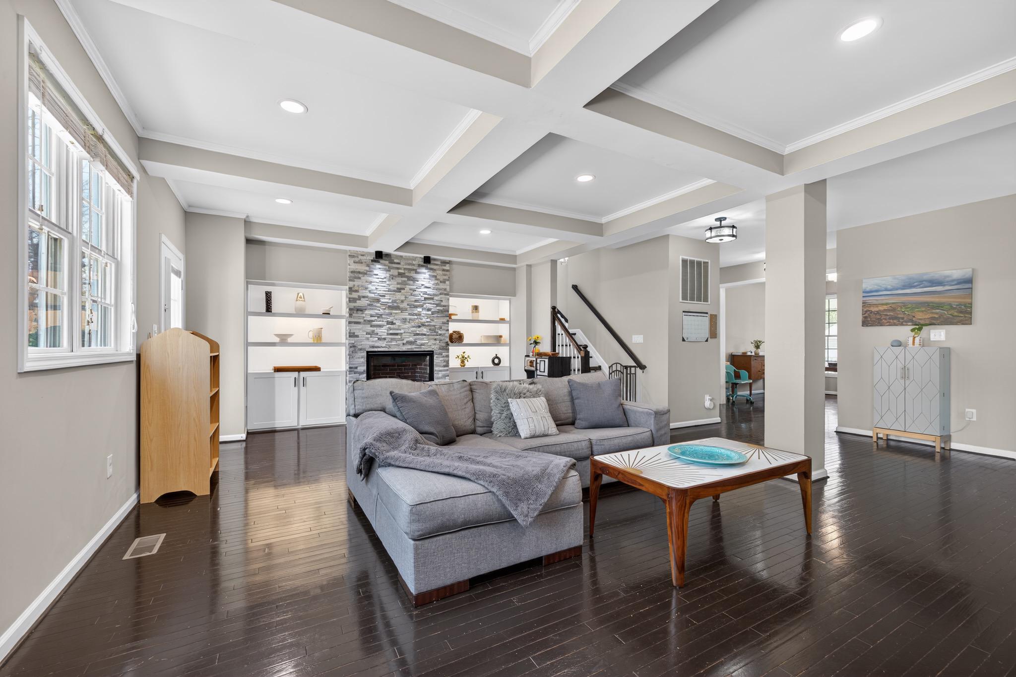 PINE GROVE - Residential