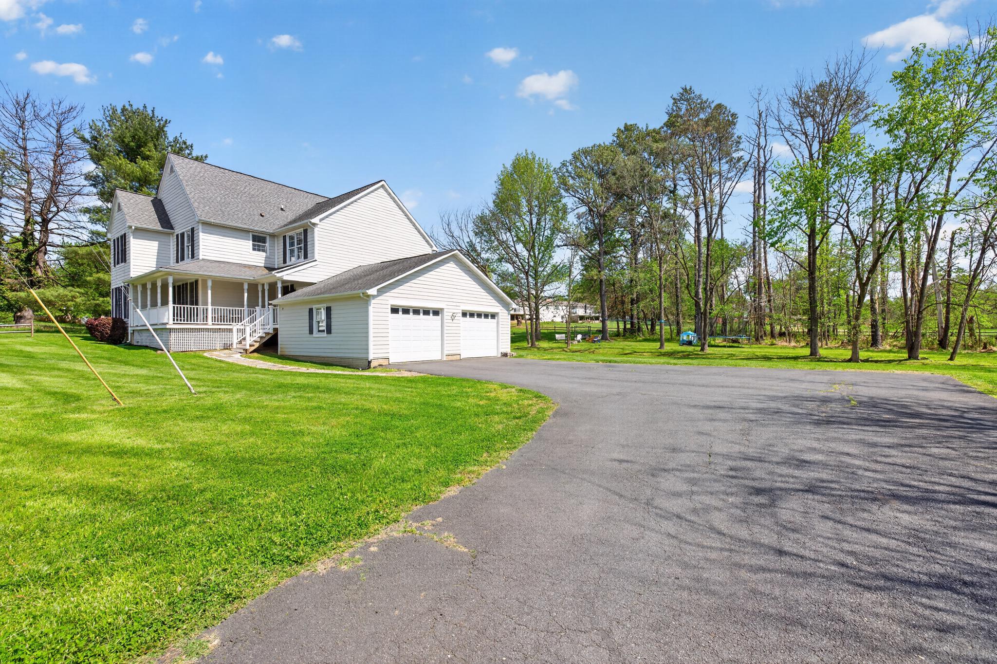 PINE GROVE - Residential