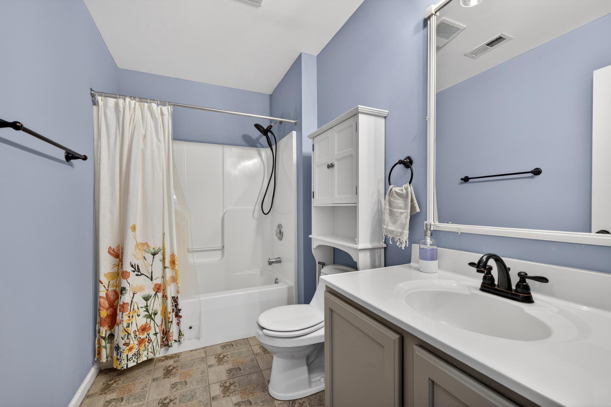 PINE GROVE - Residential