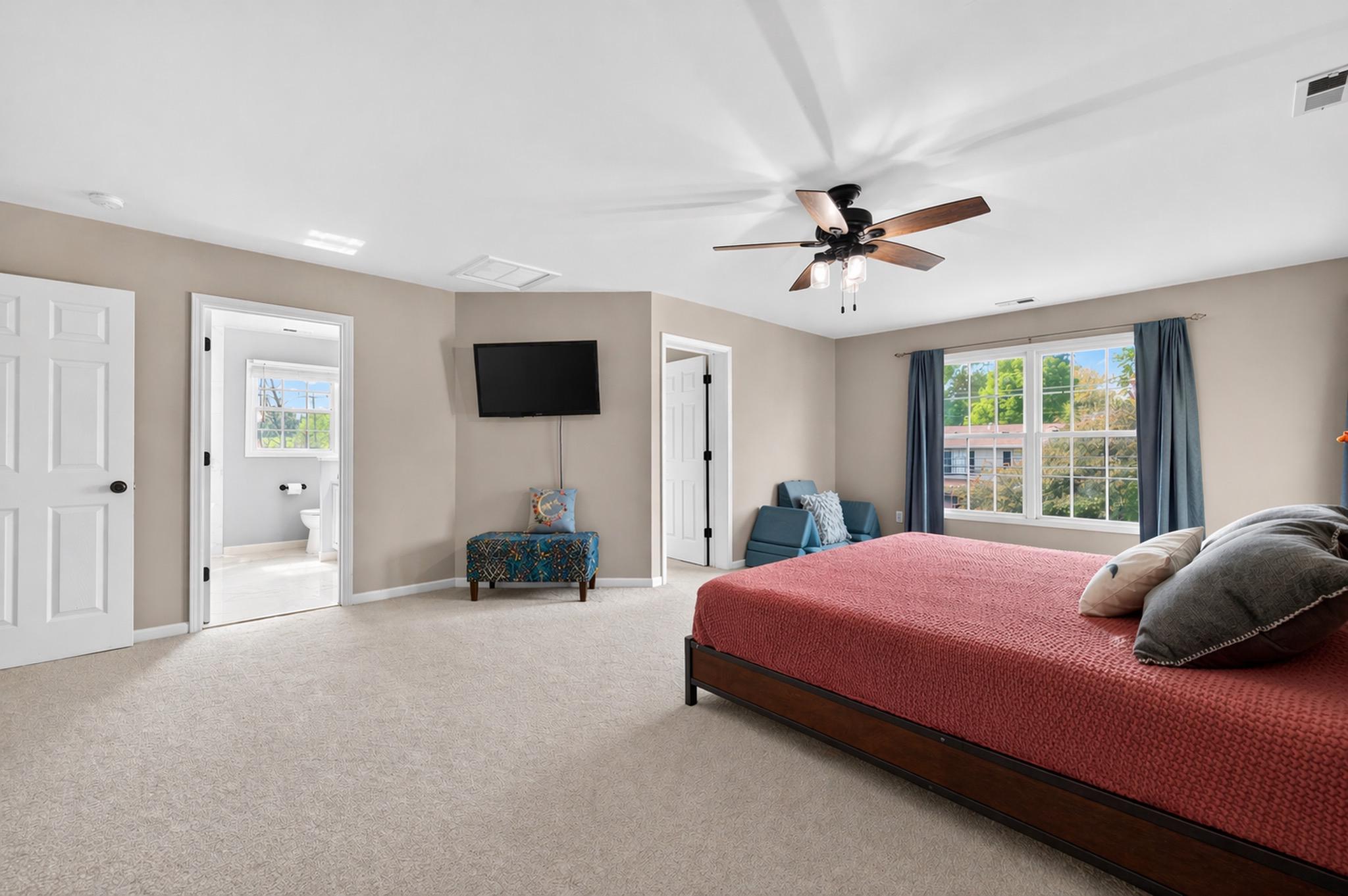 PINE GROVE - Residential