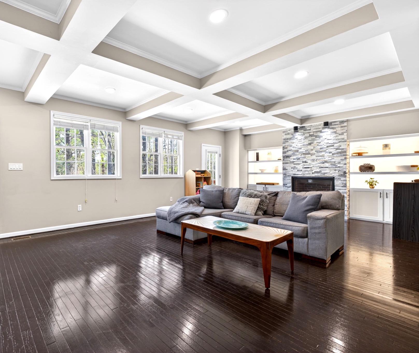 PINE GROVE - Residential