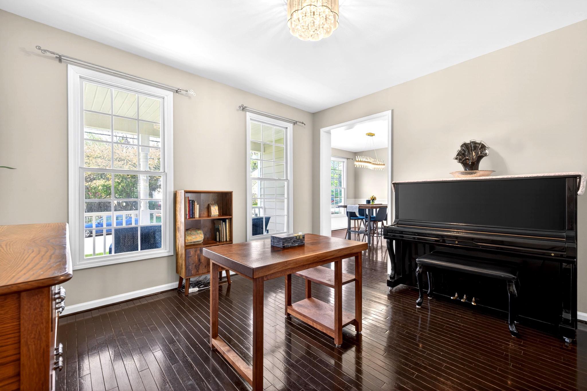 PINE GROVE - Residential