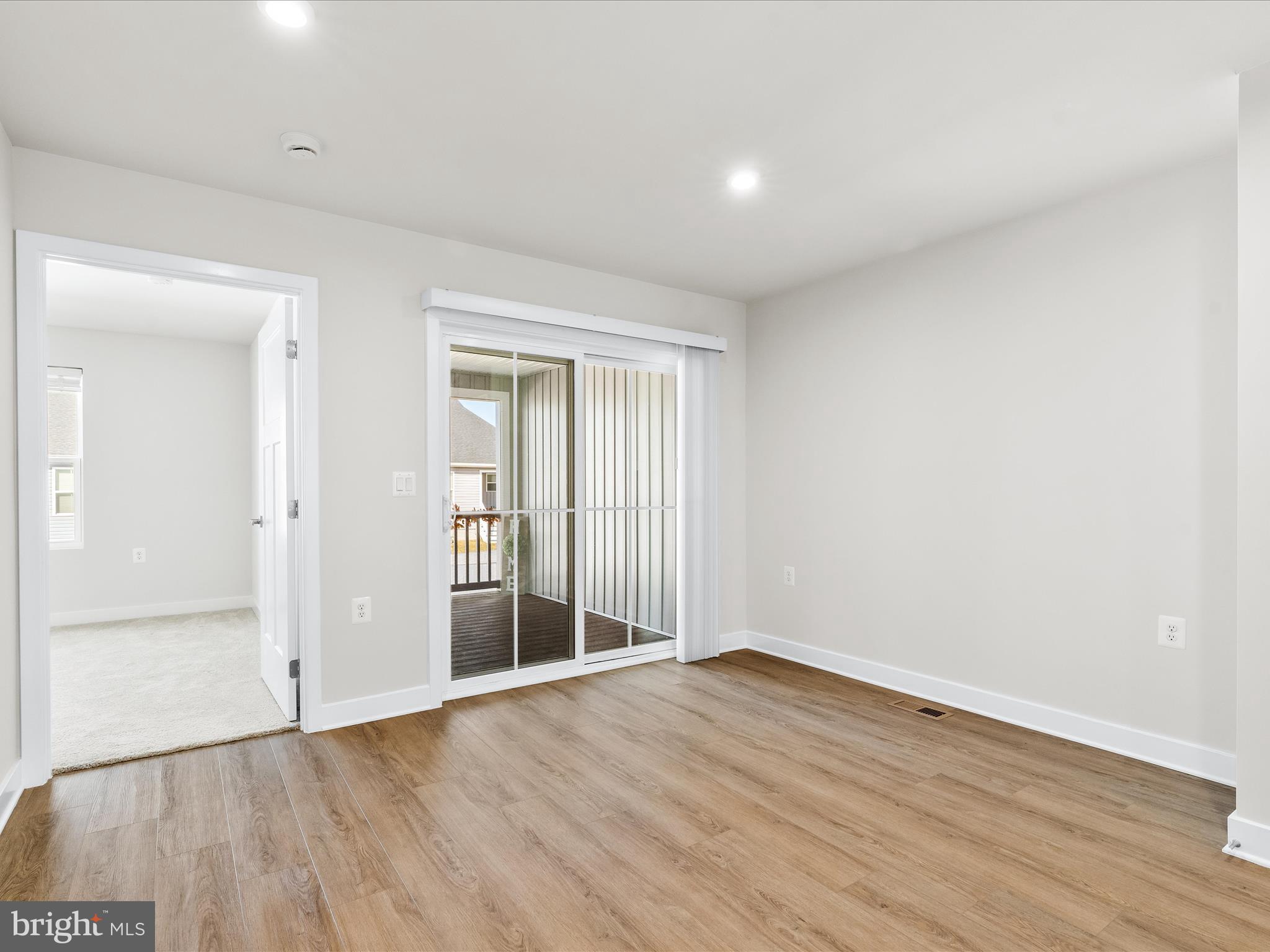 ARCADIA SPRINGS - Residential