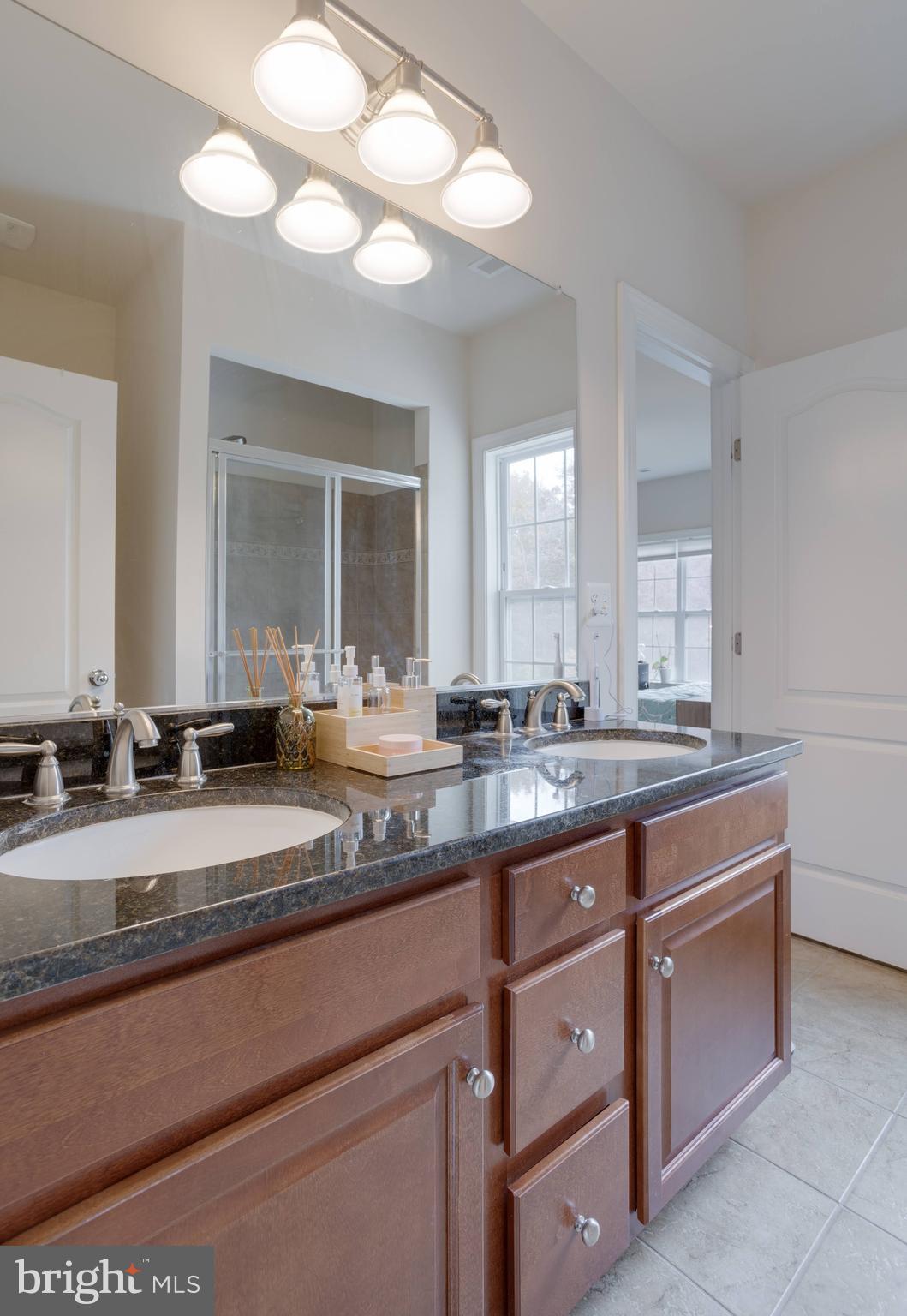 LINCOLN PARK - Residential