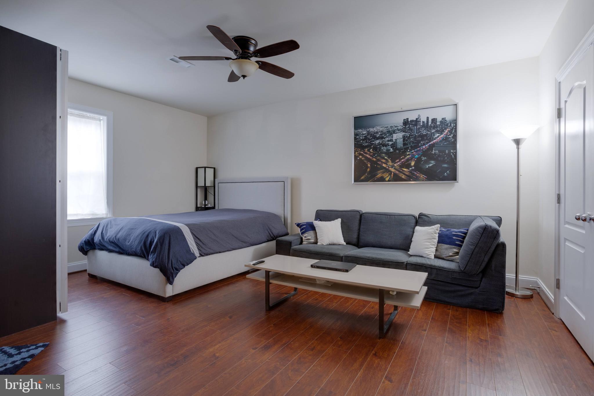 LINCOLN PARK - Residential