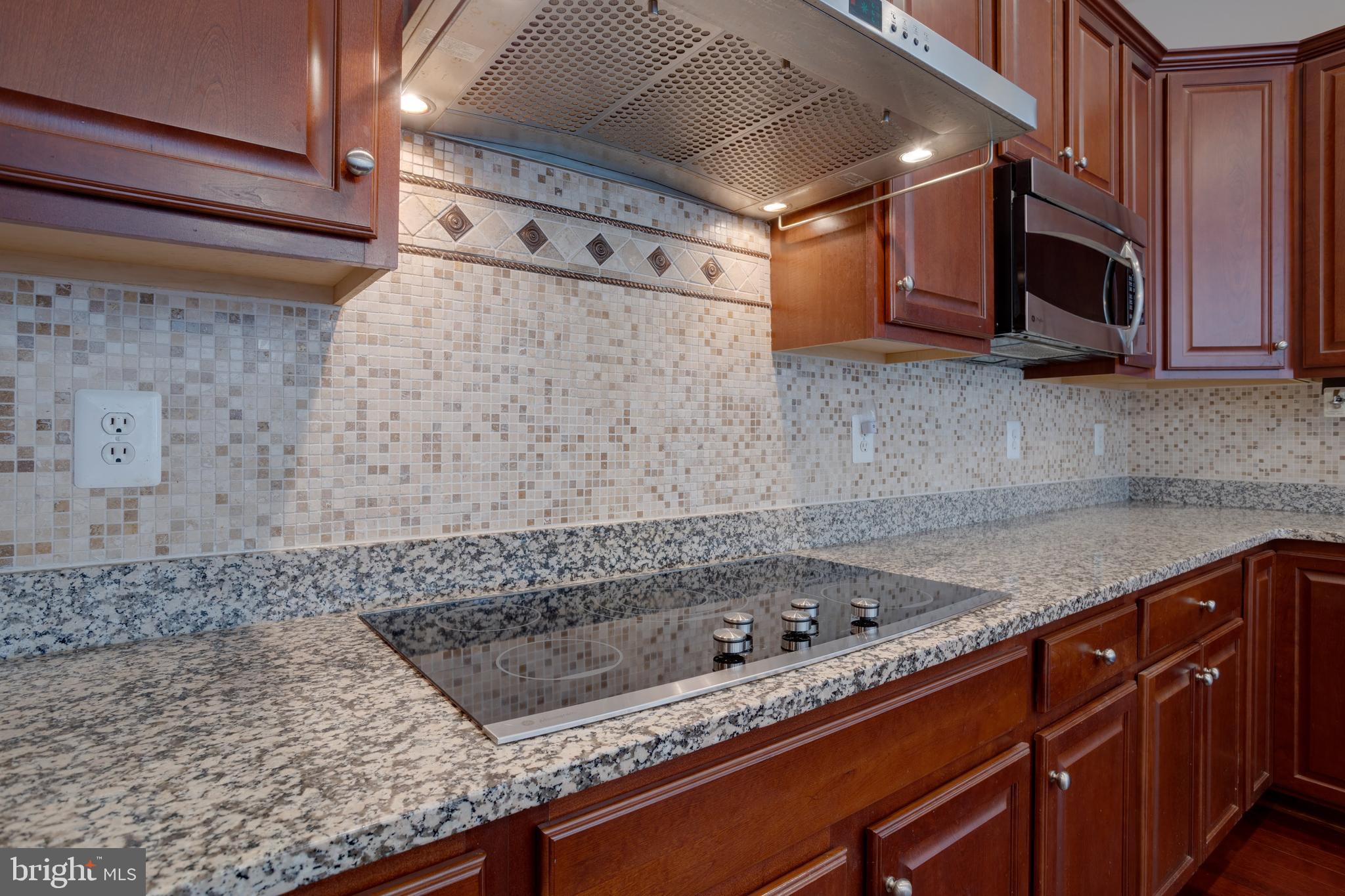 LINCOLN PARK - Residential