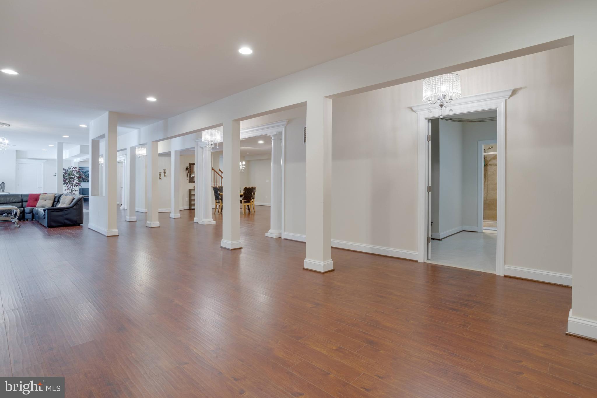 LINCOLN PARK - Residential