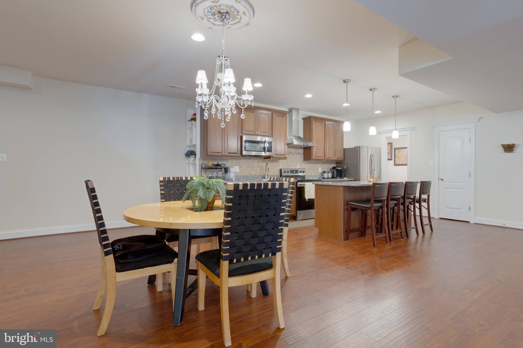 LINCOLN PARK - Residential