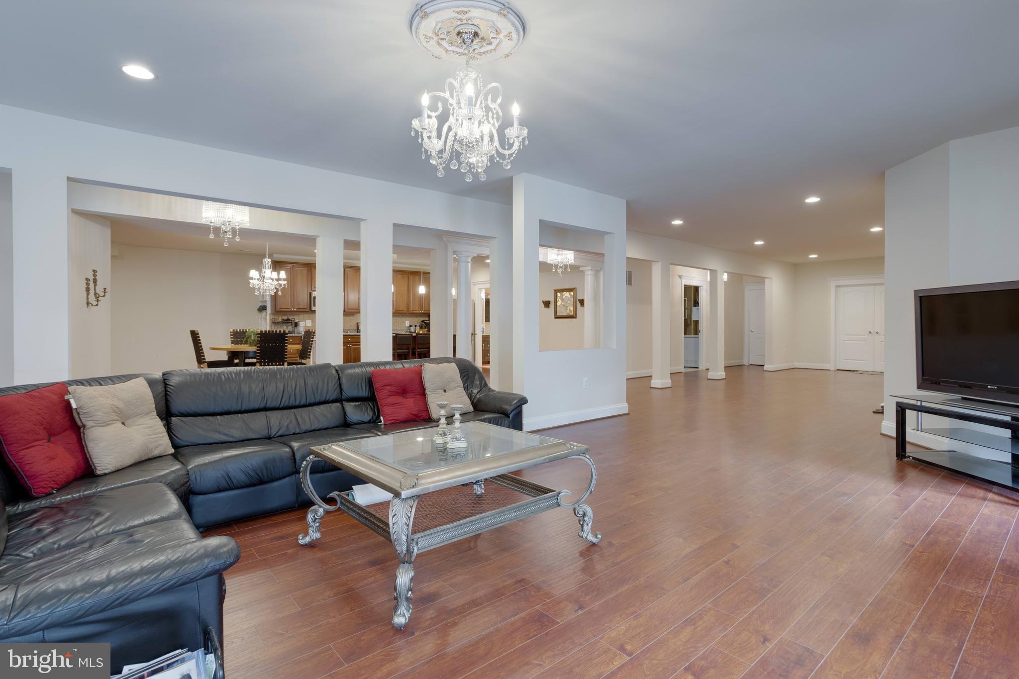 LINCOLN PARK - Residential