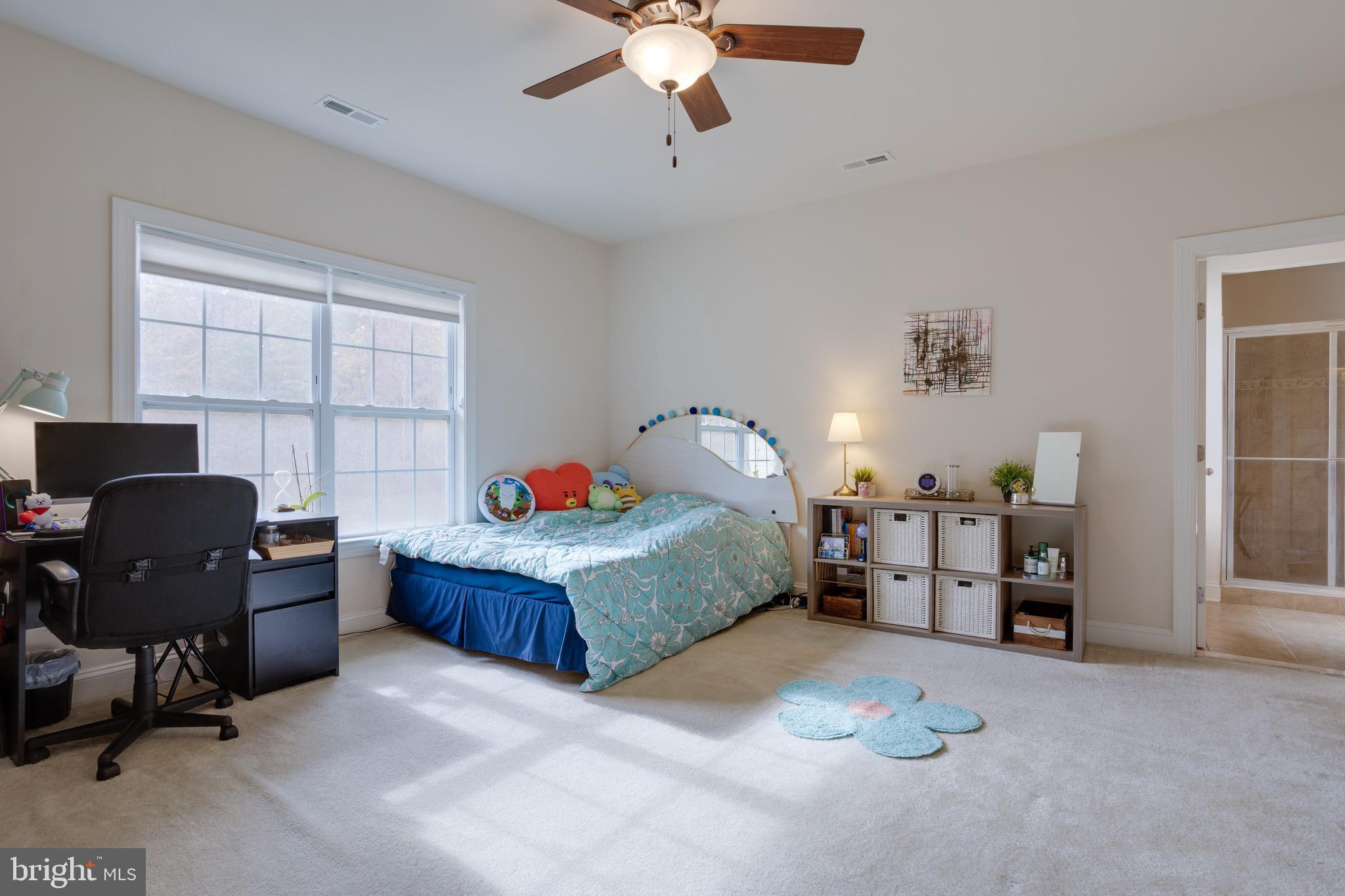 LINCOLN PARK - Residential