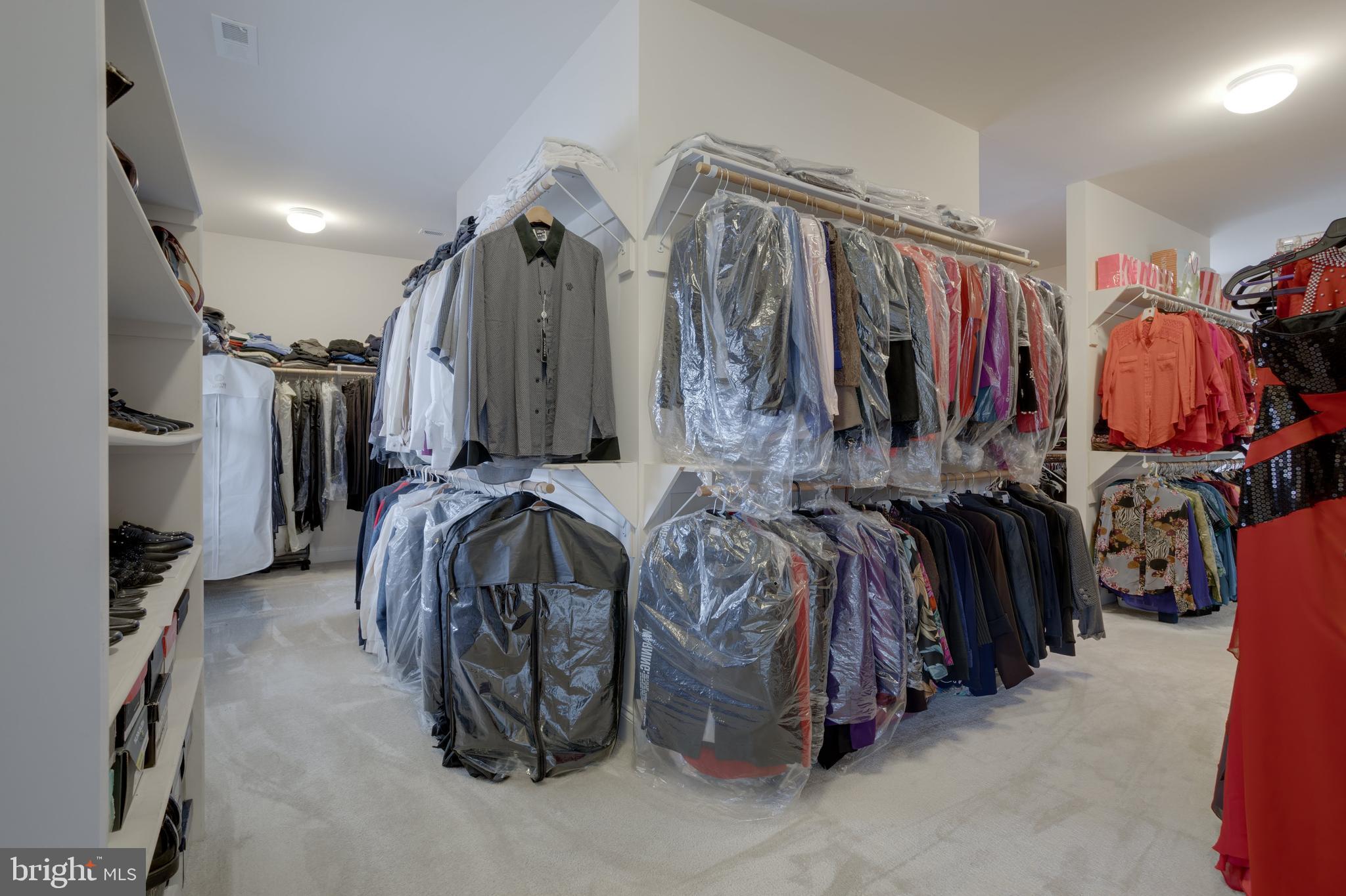 LINCOLN PARK - Residential