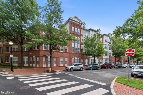 4951 BRENMAN PARK DRIVE 209 ALEXANDRIA VA 22304