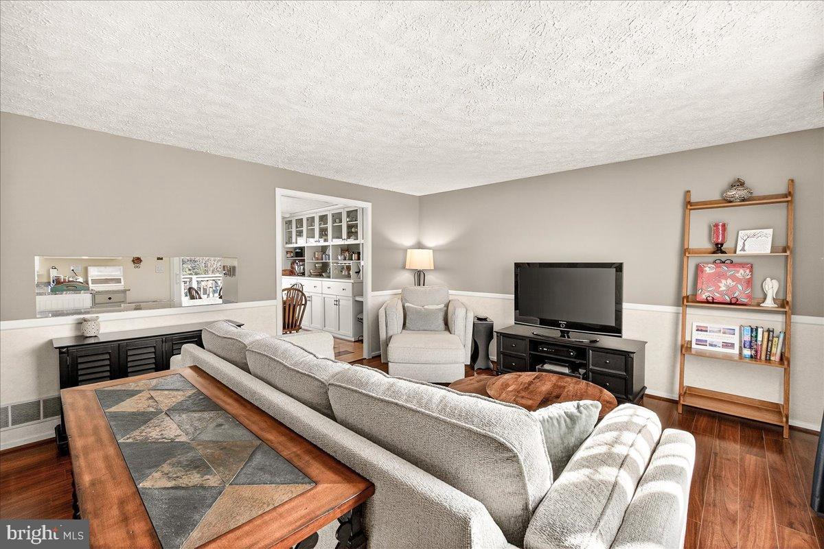 FARMBROOK - Residential