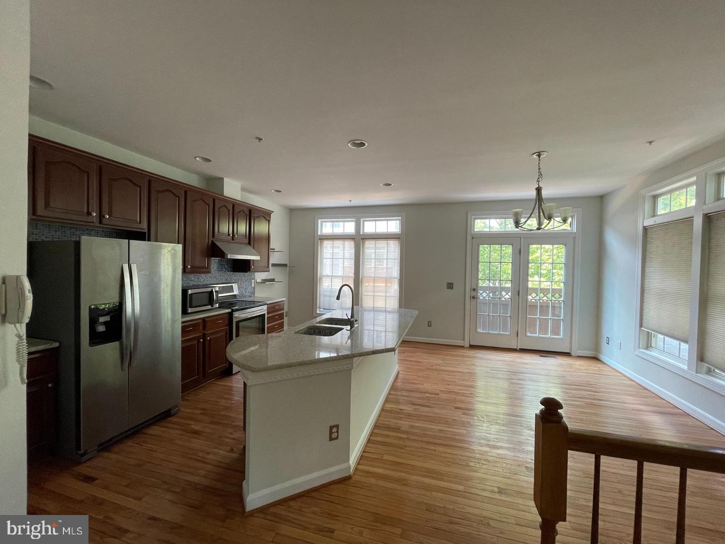 8141 SKELTON CIRCLE