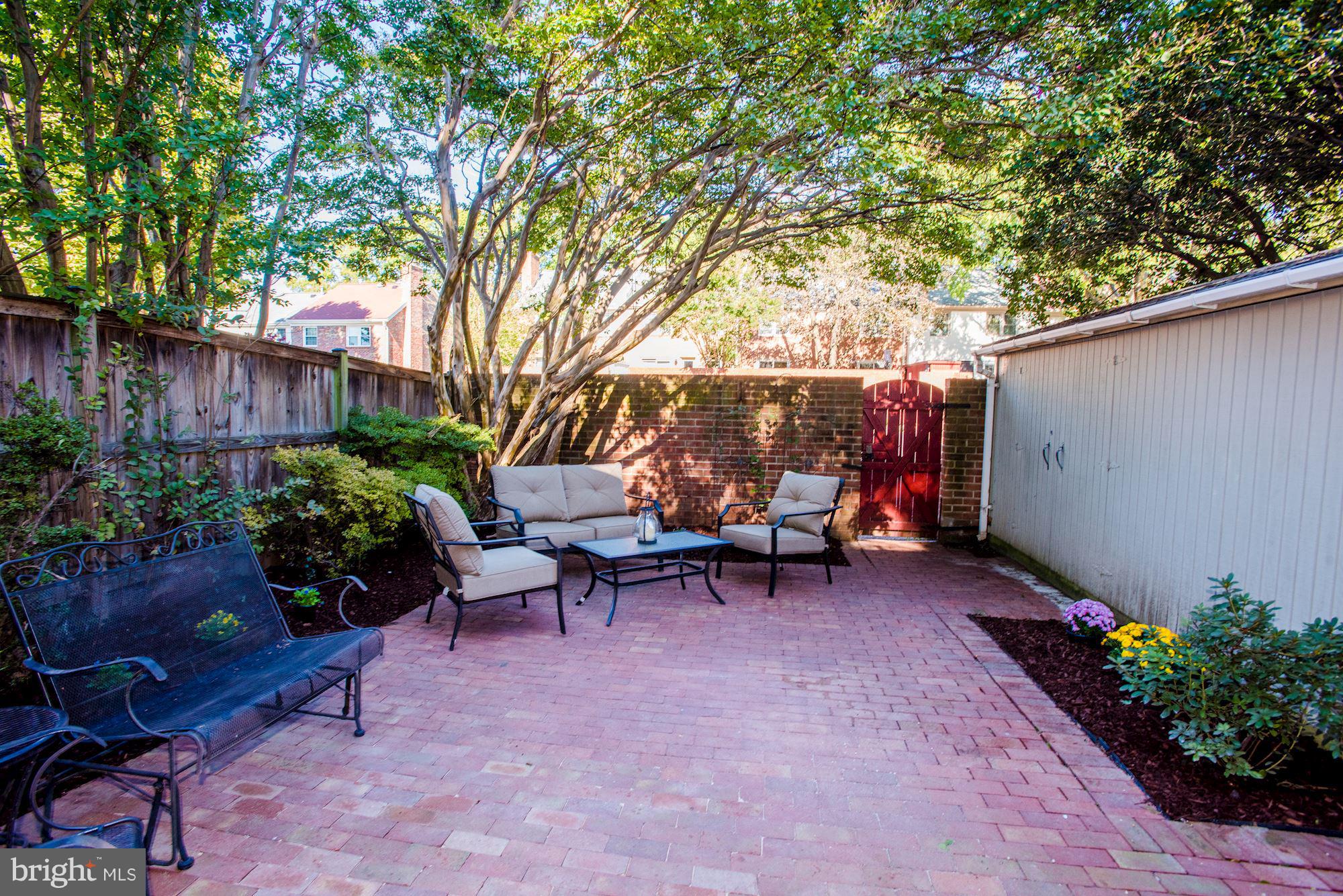 CHARLESTOWN - Residential