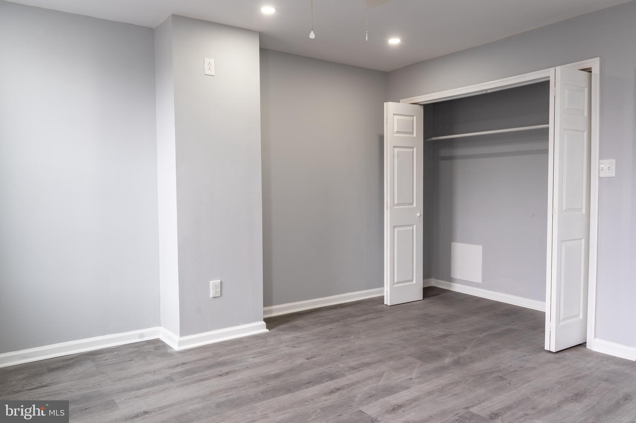 POINT BREEZE - Residential