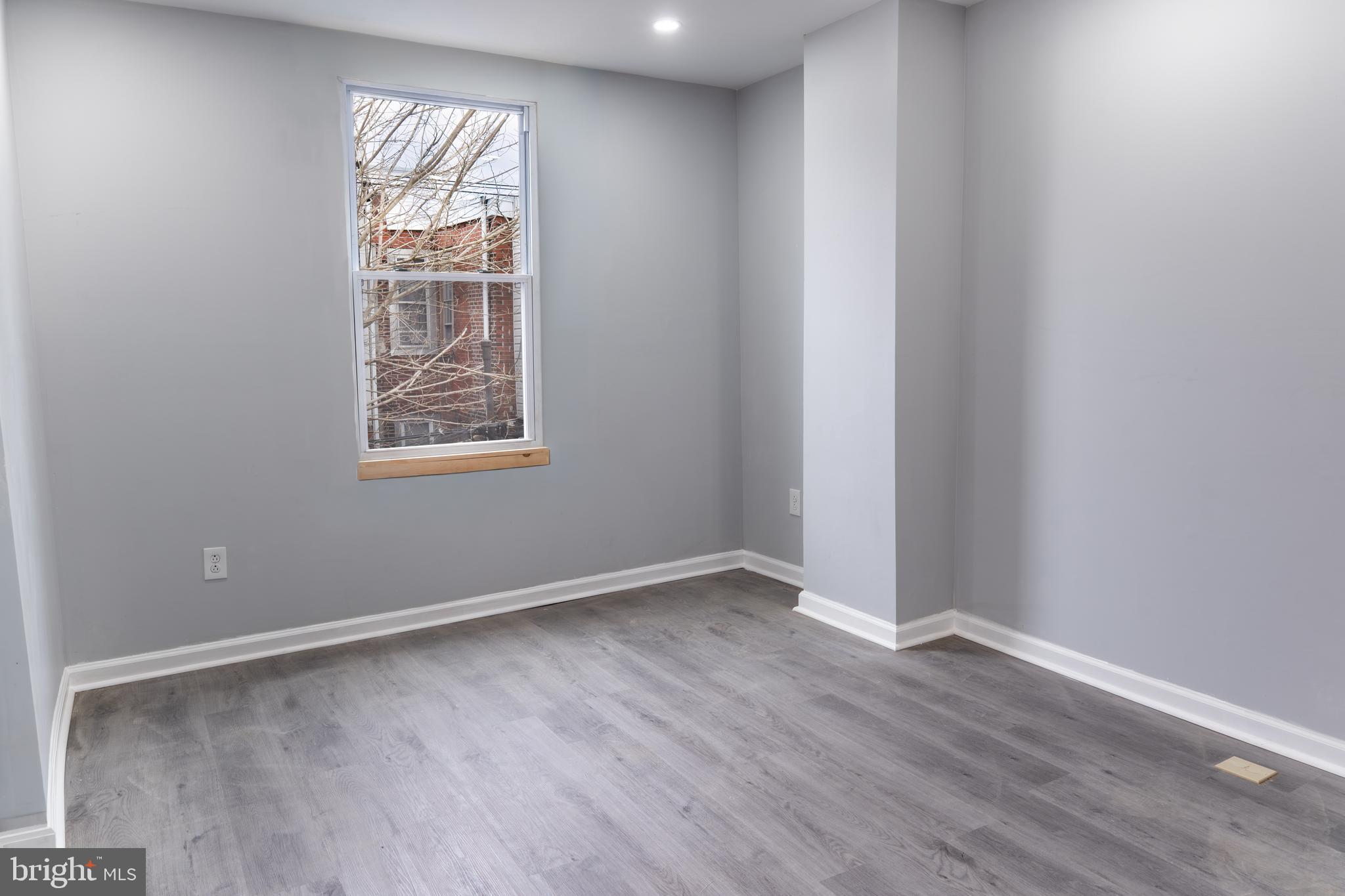 POINT BREEZE - Residential