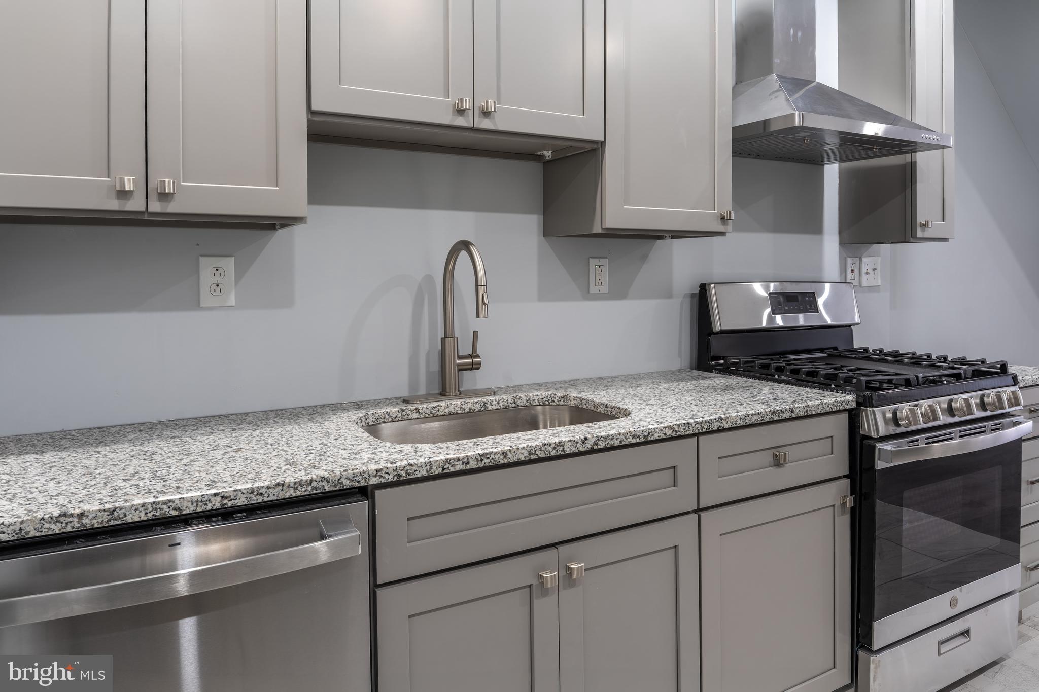 POINT BREEZE - Residential