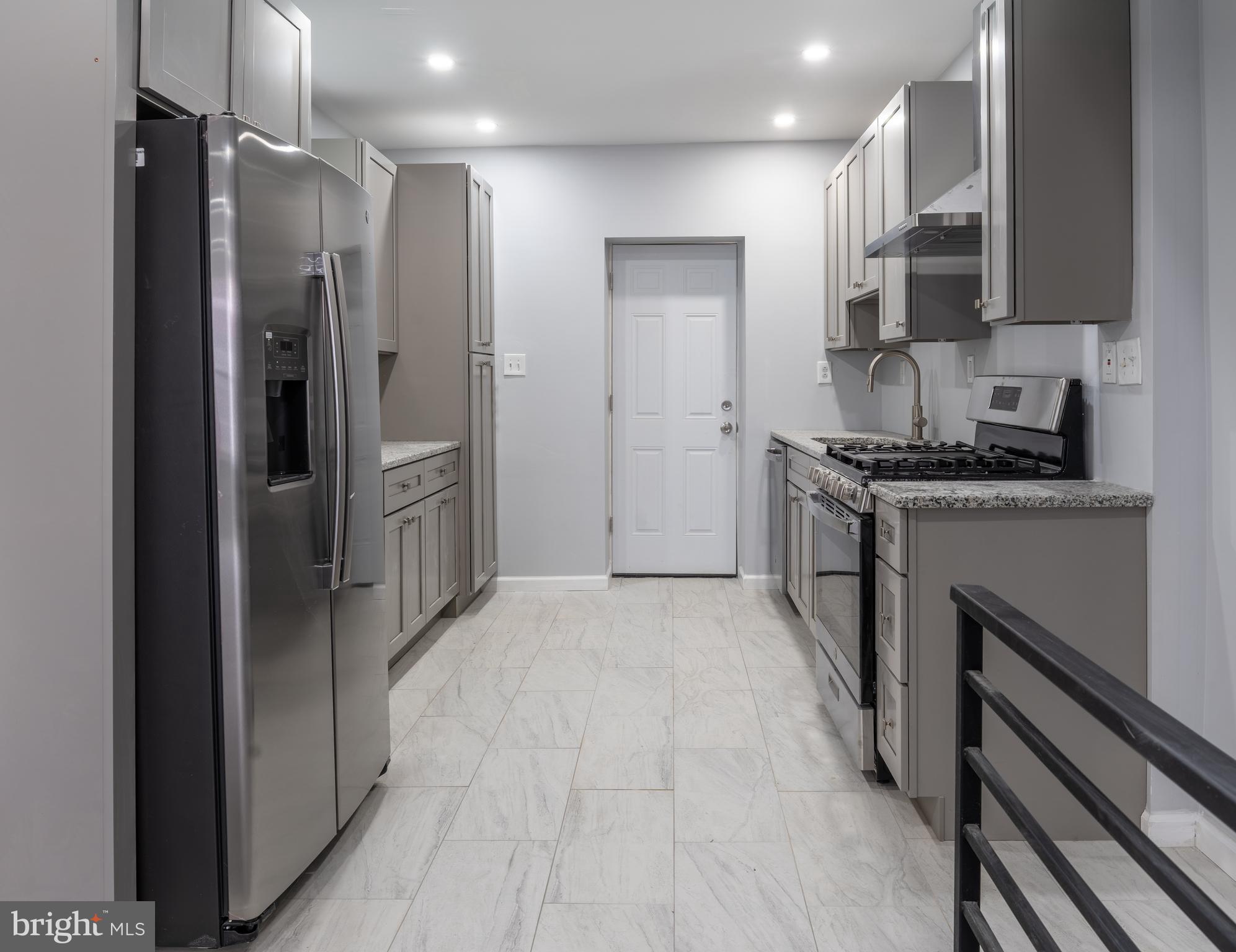 POINT BREEZE - Residential