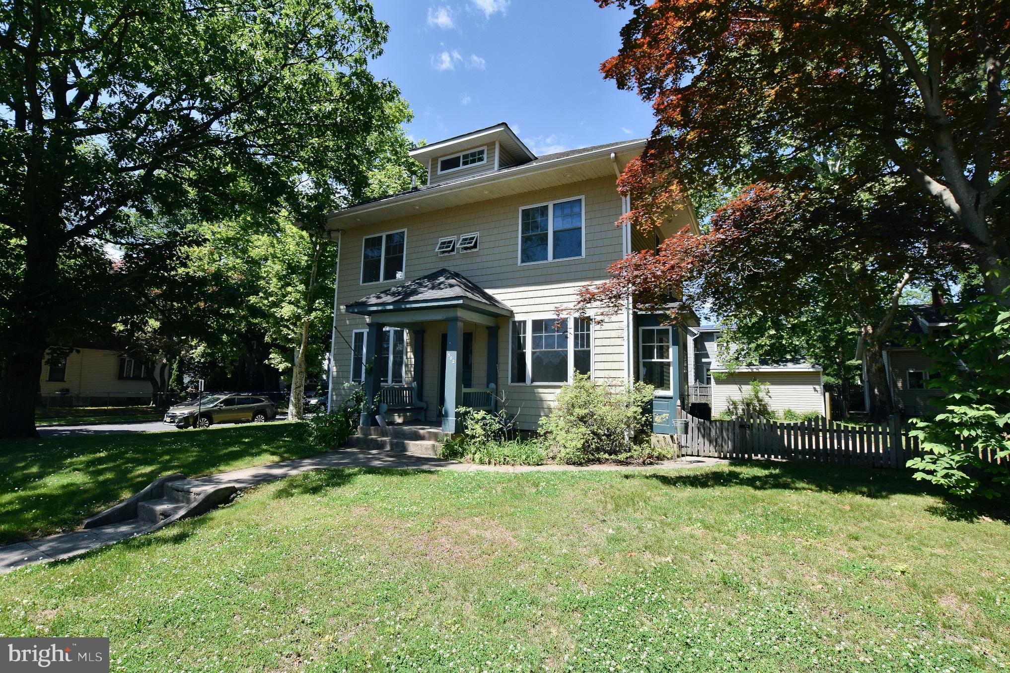502 BURLINGTON AVENUE