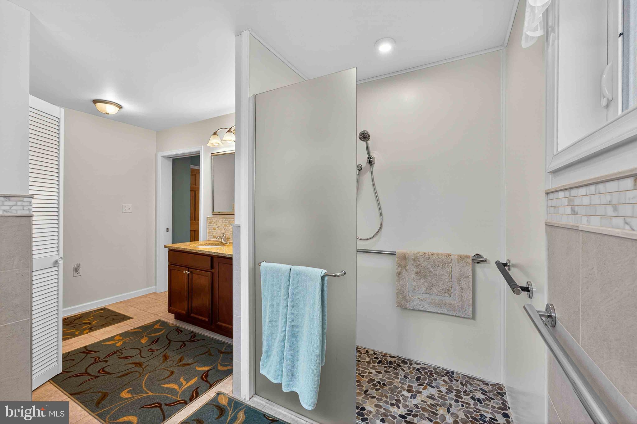 GREENWOOD ACRES - Residential