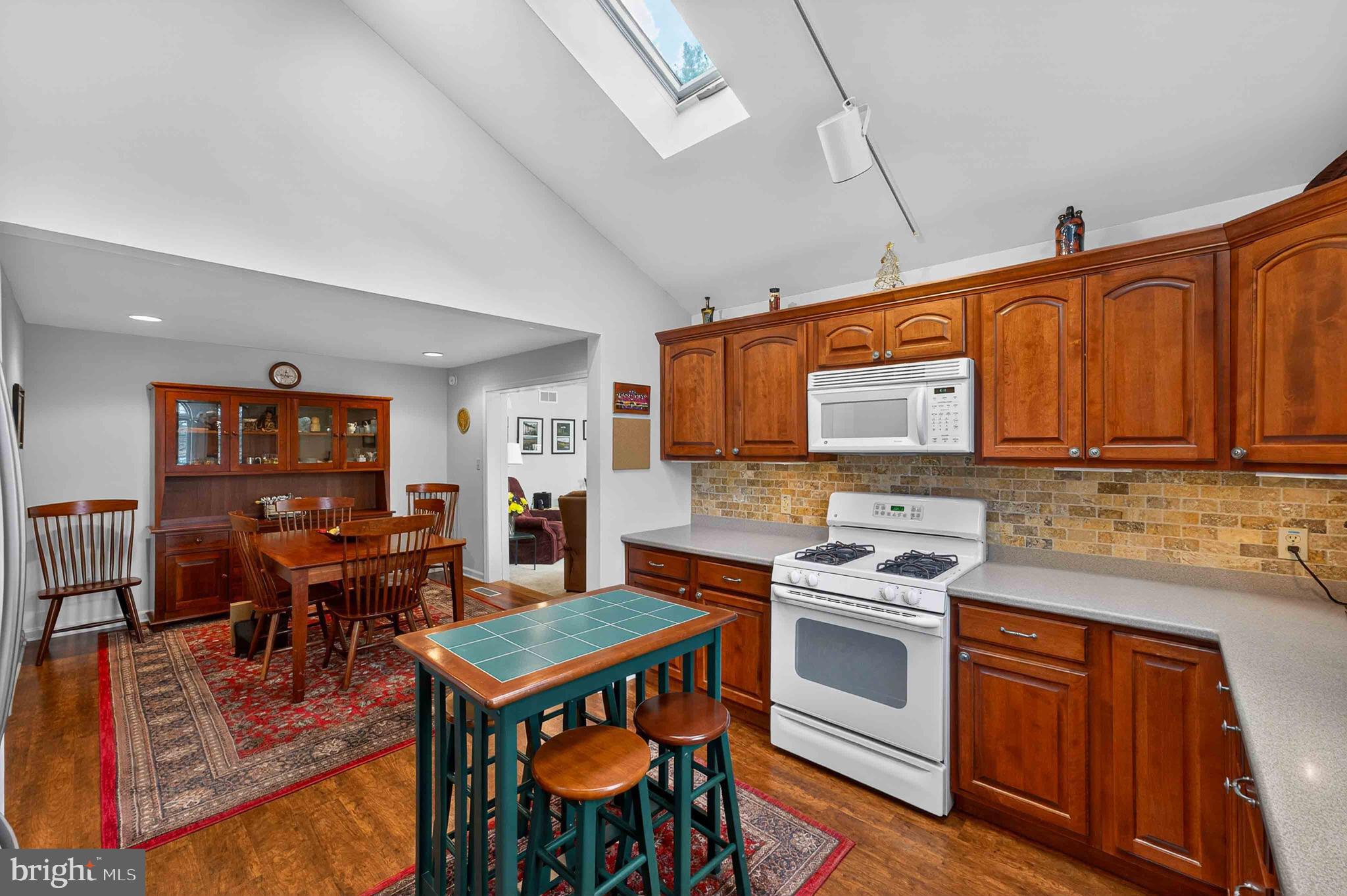 GREENWOOD ACRES - Residential