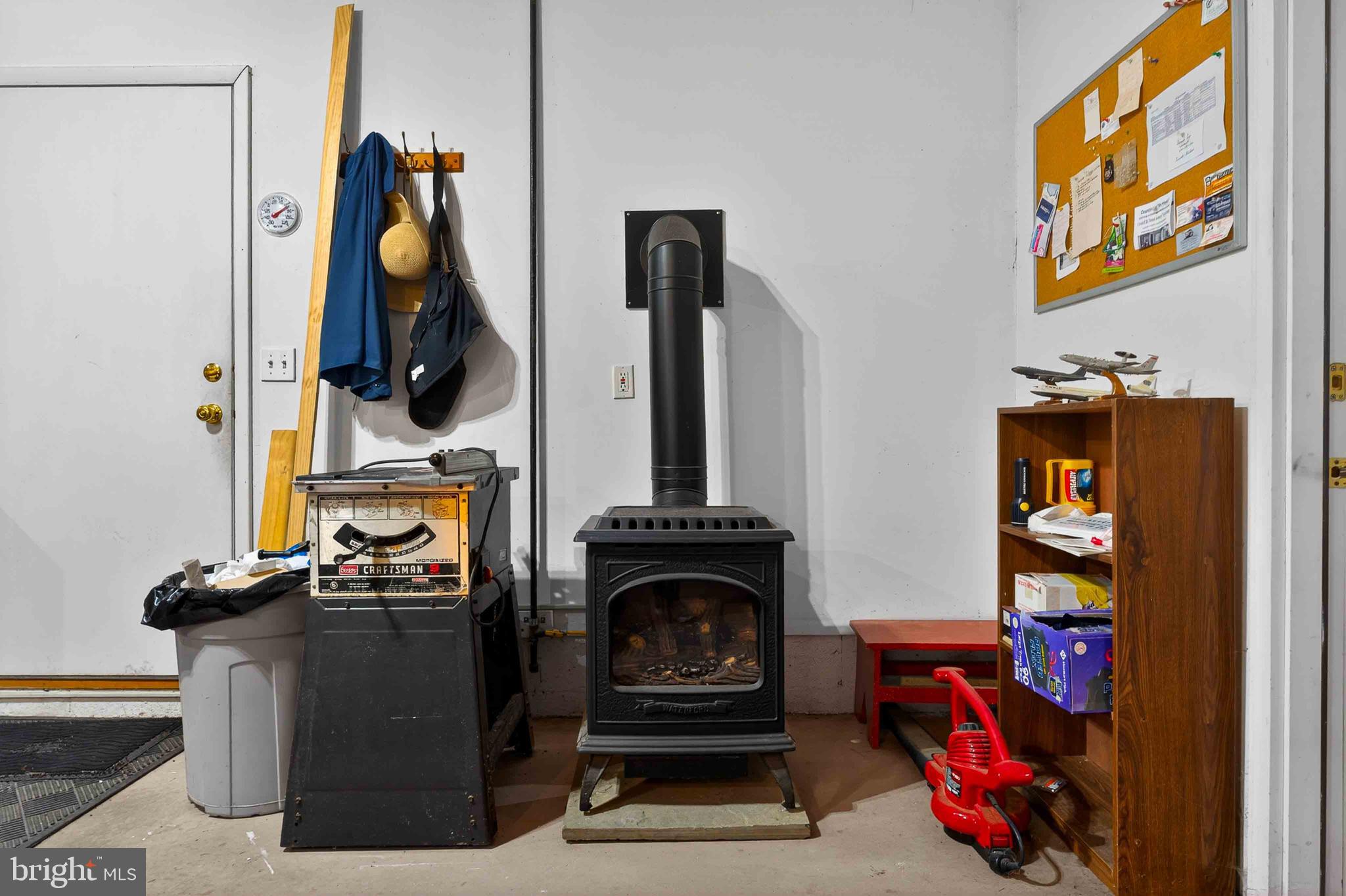 GREENWOOD ACRES - Residential