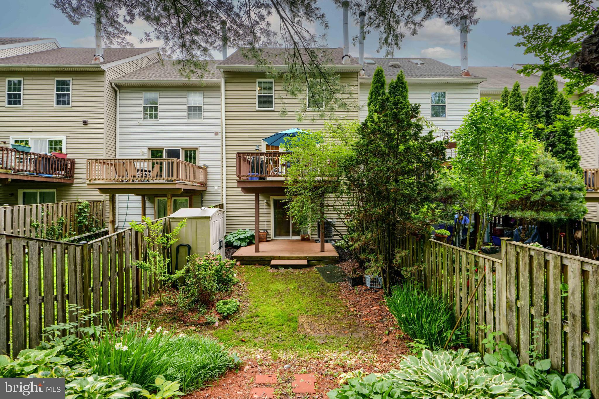 CROMWELL STATION - Residential