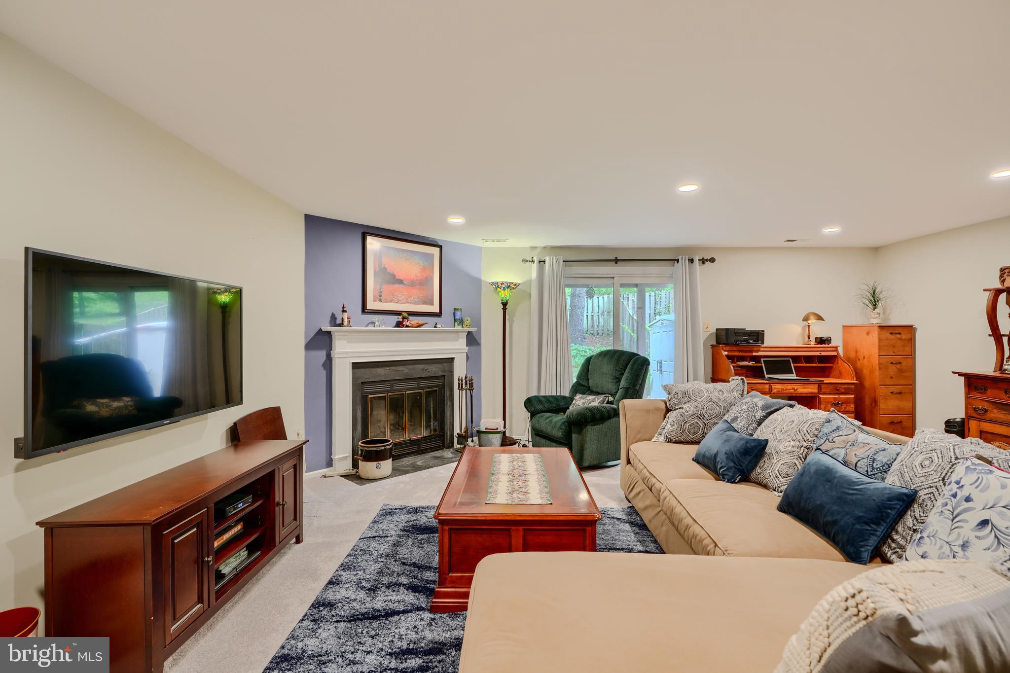 CROMWELL STATION - Residential